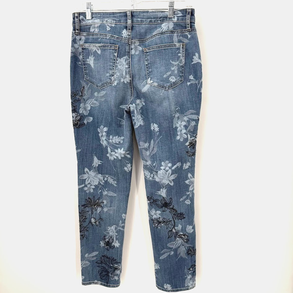 Chico’s Slimming Girlfriend Jeans Floral Embroidered Sequin Detail Size 0R (US 4 - Picture 2 of 7